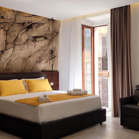 Palazzo Ferrucci Luxury Suites 칼리아리 외부 사진