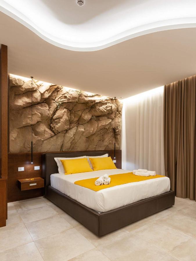 Palazzo Ferrucci Luxury Suites 칼리아리 외부 사진