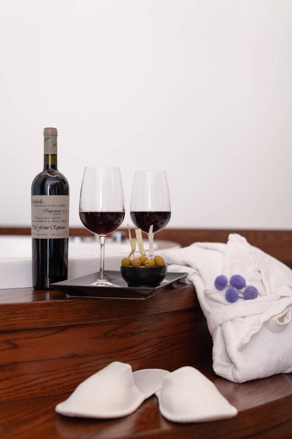 Palazzo Ferrucci Luxury Suites 칼리아리 외부 사진