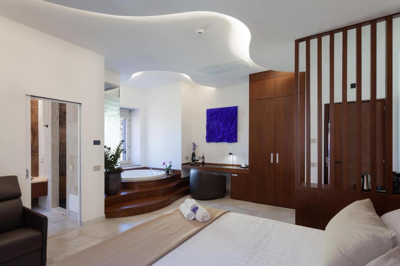 Palazzo Ferrucci Luxury Suites 칼리아리 외부 사진