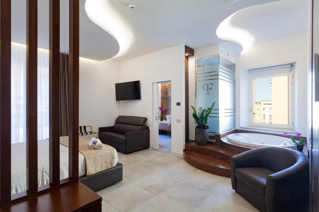 Palazzo Ferrucci Luxury Suites 칼리아리 외부 사진