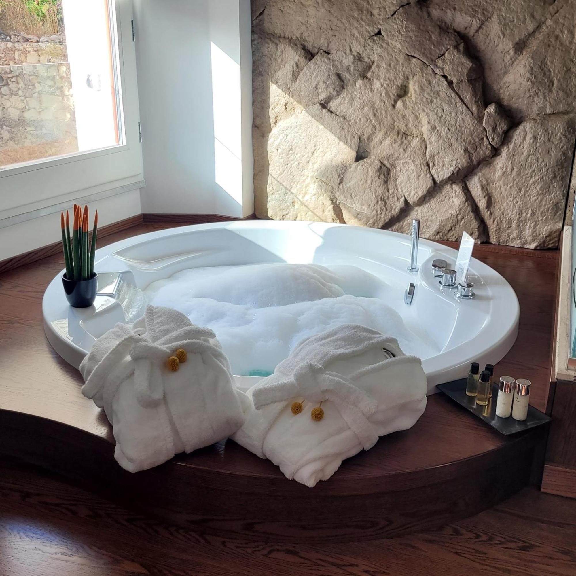 Palazzo Ferrucci Luxury Suites 칼리아리 외부 사진